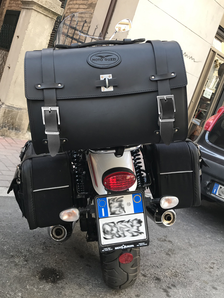 bauletto per moto Guzzi